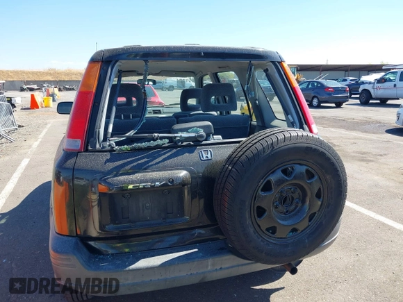 1998 Honda CR-V LX with VIN JHLRD2843WC010014, listed as a IAAI auction lot 40407543 with 103,458 mi miles. Bid and sale history available at carsss.com. Image 6.