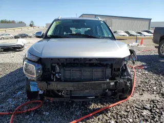 2024 Hyundai Venue Limited with VIN KMHRC8A32RU316491, listed as a Copart auction lot 46500945 with 17,585 mi miles and Salvage Title. Bid and sale history available at DreamBid. Image 5.