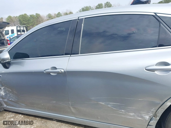 2019 Toyota Avalon Hybrid Limited with VIN 4T1B21FB3KU009106, listed as a IAAI auction lot 41757436 with 107,459 mi miles. Bid and sale history available at carsss.com. Image 14.