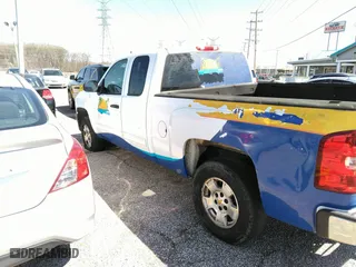 2013 Chevrolet Silverado 1500 LT with VIN 1GCRCSE0XDZ278084, listed as a IAAI auction lot 41826461 with 293,696 mi miles. Bid and sale history available at carsss.com. Image 14.