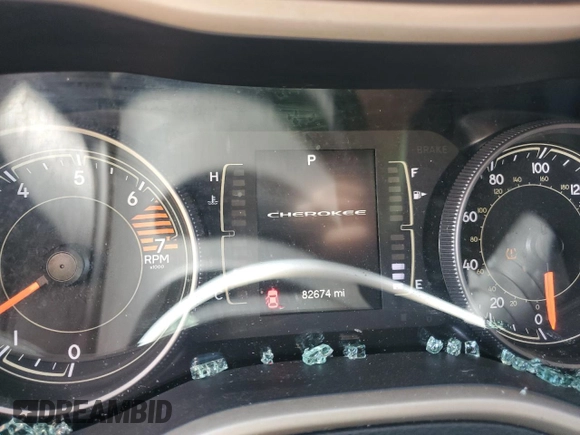 2018 Jeep Cherokee Latitude with VIN 1C4PJLCB4JD538320, listed as a Copart auction lot 52450105 with 82,674 mi miles and Salvage Title. Bid and sale history available at carsss.com. Image 9.