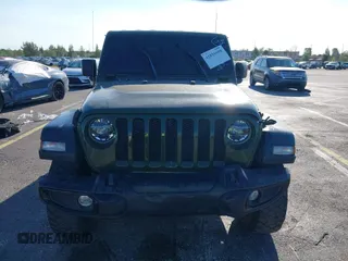 2021 Jeep Wrangler Unlimited 80th Anniversary with VIN 1C4HJXDN6MW685090, listed as a IAAI auction lot 41816088 with 31,546 mi miles and . Bid and sale history available at DreamBid. Image 6.