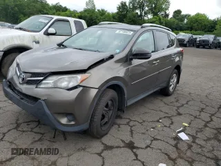 2015 Toyota RAV4 LE z VIN 2T3BFREV7FW283470, wystawiony jako Copart lot #62190025 z przebiegiem 103 649 mil mil oraz Szkoda całkowita • Salvage title. Historia ofert i sprzedaży dostępna na DreamBid. Obrazek 1.