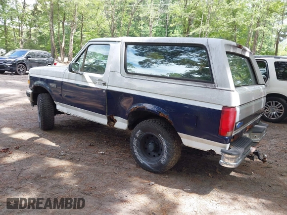 1995 Ford Bronco Eddie Bauer with VIN 1FMEU15NXSLA12108, listed as a IAAI auction lot 42670168 with 204,555 mi miles and . Bid and sale history available at DreamBid. Image 3.