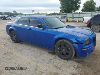 2006 Chrysler 300 Touring with VIN 2C3KK53G76H374753, listed as a Copart auction lot 73016394 with 205,439 mi miles and Clean Title. Bid and sale history available at carsss.com. Image 4.