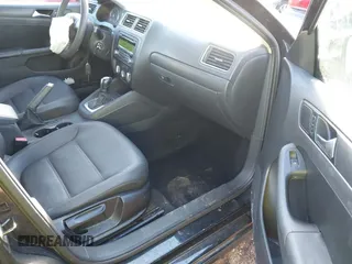 2012 Volkswagen Jetta SE z VIN 3VWDP7AJ6CM307703, wystawiony jako IAAI lot #40882718 z przebiegiem 141 523 mil mil oraz . Historia ofert i sprzedaży dostępna na DreamBid. Obrazek 5.