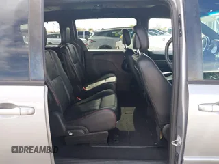 2017 Dodge Grand Caravan GT z VIN 2C4RDGEG7HR700335, wystawiony jako IAAI lot #42214277 z przebiegiem 149 372 mil mil oraz . Historia ofert i sprzedaży dostępna na DreamBid. Obrazek 8.