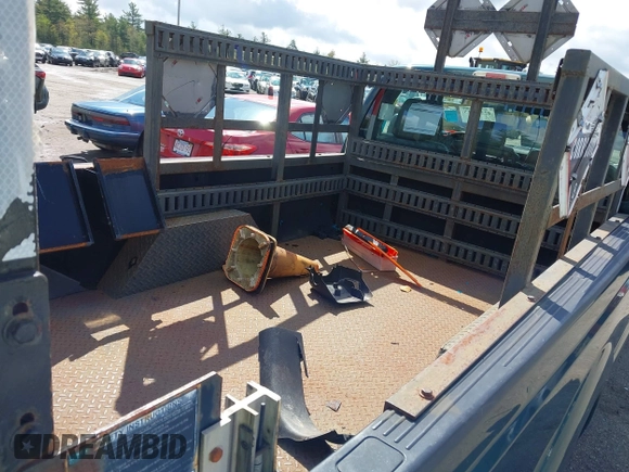 2011 Ford F-250 XL with VIN 1FTBF2A63BEC82033, listed as a IAAI auction lot 42210415 with Not provided miles and . Bid and sale history available at DreamBid. Image 8.
