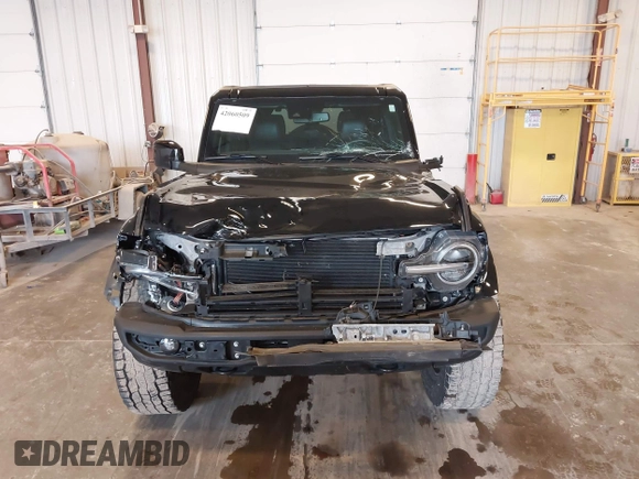 2022 Ford Bronco with VIN 1FMDE5DH0NLB06451, listed as a IAAI auction lot 42060509 with 55,624 mi miles and . Bid and sale history available at DreamBid. Image 12.