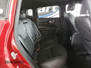 2025 Jeep Compass Trailhawk with VIN 3C4NJDDN3ST557667, listed as a Copart auction lot 65611635 with 8,984 mi miles and Clean title. Bid and sale history available at DreamBid. Image 10.