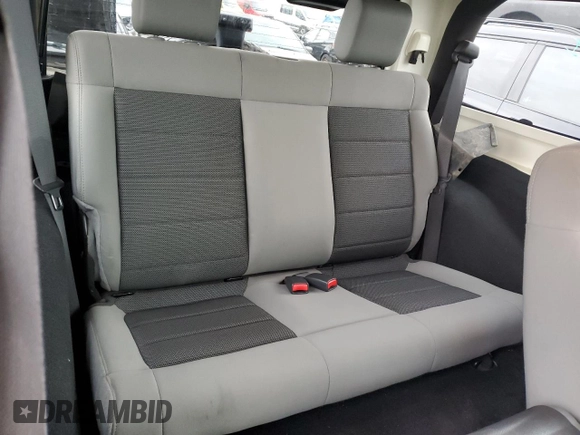 2010 Jeep Wrangler Sahara with VIN 1J4AA5D19AL110394, listed as a Copart auction lot 43793365 with 116,190 mi miles and Clean title. Bid and sale history available at DreamBid. Image 10.