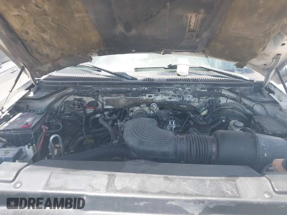 2002 Ford Expedition XLT с VIN 1FMRU15W62LA56553, выставлен на аукционе IAAI как лот 42454364 с пробегом Не указан миль и . История ставок и продаж доступна на DreamBid. Изображение 10.