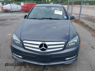 2011 Mercedes-Benz C 300 Sport z VIN WDDGF5EB8BR162211, wystawiony jako IAAI lot #42437442 z przebiegiem 149 419 mil mil oraz . Historia ofert i sprzedaży dostępna na DreamBid. Obrazek 6.