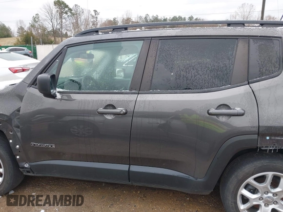 2018 Jeep Renegade Latitude with VIN ZACCJABB0JPG70206, listed as a IAAI auction lot 41630430 with 120,375 mi miles. Bid and sale history available at carsss.com. Image 15.