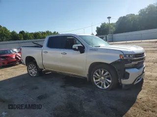 2020 Chevrolet Silverado 1500 High Country with VIN 3GCUYHEL7LG187376, listed as a Copart auction lot 62342924 with 103,098 mi miles and Salvage Title. Bid and sale history available at carsss.com. Image 4.