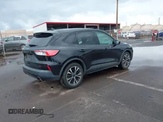 2021 Ford Escape SE z VIN 1FMCU0G61MUA15936, wystawiony jako IAAI lot #41725241 z przebiegiem 48 865 mil mil oraz . Historia ofert i sprzedaży dostępna na DreamBid. Obrazek 4.