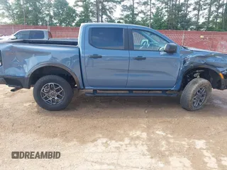 2024 Ford Ranger XLT z VIN 1FTER4GH0RLE15572, wystawiony jako IAAI lot #42138297 z przebiegiem 6 624 mil mil oraz . Historia ofert i sprzedaży dostępna na DreamBid. Obrazek 6.