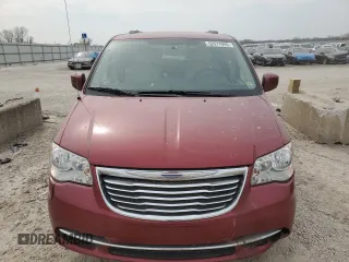 2015 Chrysler Town & Country LX with VIN 2C4RC1AG9FR710478, listed as a Copart auction lot 52577995 with 135,581 mi miles and Clean Title. Bid and sale history available at carsss.com. Image 5.