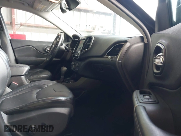 2019 Jeep Cherokee Limited with VIN 1C4PJMDX7KD137829, listed as a IAAI auction lot 42437417 with 143,214 mi miles and . Bid and sale history available at DreamBid. Image 5.