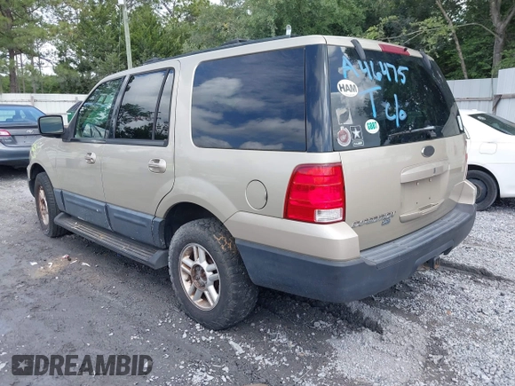 2004 Ford Expedition Special Service with VIN 1FMRU15W24LA46475, listed as a IAAI auction lot 42276093 with 218,197 mi miles and . Bid and sale history available at DreamBid. Image 3.