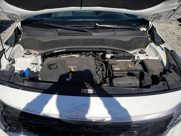 2023 Kia Seltos S z VIN KNDEU2AA5P7384758, wystawiony jako Copart lot #43904855 z przebiegiem 48 559 mil mil oraz Szkoda całkowita • Salvage title. Historia ofert i sprzedaży dostępna na DreamBid. Obrazek 14.