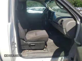2011 GMC Sierra 1500 Work Truck z VIN 1GTN1TEXXBZ204698, wystawiony jako Copart lot #58005885 z przebiegiem 176 511 mil mil oraz Tytuł czysty. Historia ofert i sprzedaży dostępna na DreamBid. Obrazek 10.