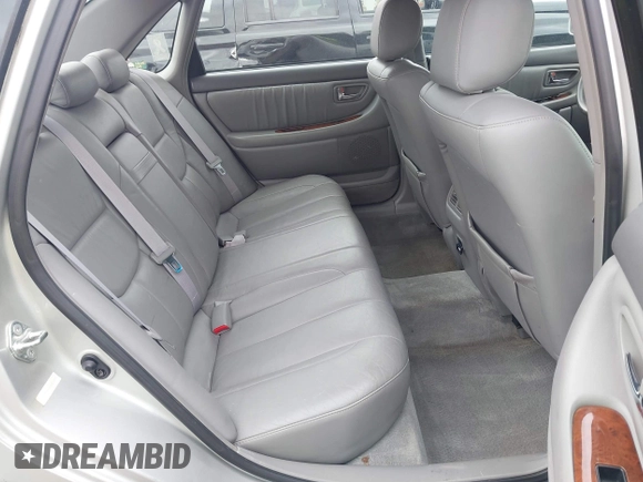 2002 Toyota Avalon XL with VIN 4T1BF28B82U240087, listed as a IAAI auction lot 41699355 with 263,253 mi miles. Bid and sale history available at carsss.com. Image 8.