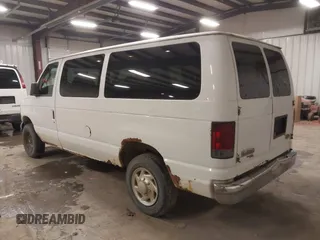 2007 Ford Econoline Passenger XL with VIN 1FBNE31LX7DA05134, listed as a IAAI auction lot 42038705 with 139,329 mi miles. Bid and sale history available at carsss.com. Image 3.