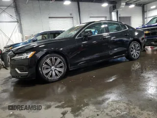 2021 Volvo S60 Inscription with VIN 7JRA22TL8MG095230, listed as a Copart auction lot 65422703 with 32,678 mi miles. Bid and sale history available at carsss.com. Image 1.
