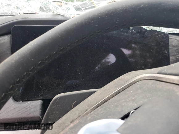 2023 Rivian R1T Adventure z VIN 7FCTGAAA5PN019737, wystawiony jako Copart lot #57290475 z przebiegiem Nie podano mil oraz Nie do naprawy. Historia ofert i sprzedaży dostępna na DreamBid. Obrazek 9.