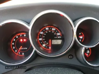 2005 Pontiac Vibe with VIN 5Y2SL63875Z455256, listed as a Copart auction lot 85213054 with 184,223 mi miles and Clean Title. Bid and sale history available at DreamBid. Image 9.