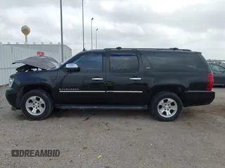 2009 Chevrolet Suburban LTZ with VIN 1GNFK36389J124653, listed as a IAAI auction lot 41935393 with 117,144 mi miles. Bid and sale history available at carsss.com. Image 15.