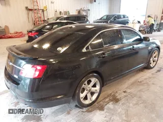 2010 Ford Taurus SHO с VIN 1FAHP2KT2AG106188, выставлен на аукционе IAAI как лот 42404341 с пробегом 243 430 миль миль и . История ставок и продаж доступна на DreamBid. Изображение 4.