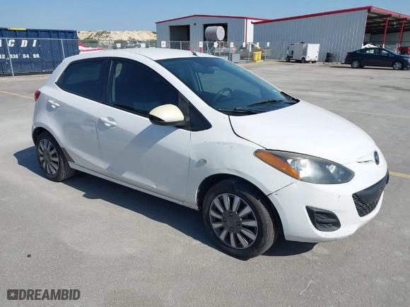 2012 Mazda Mazda2 Sport with VIN JM1DE1KY7C0136125, listed as a IAAI auction lot 42004974 with 224,091 mi miles. Bid and sale history available at carsss.com. Image 1.