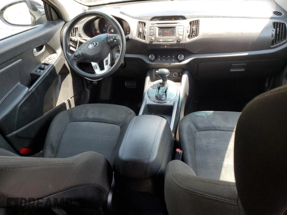 2013 Kia Sportage LX z VIN KNDPBCA27D7489178, wystawiony jako Copart lot #59559795 z przebiegiem 183 659 mil mil oraz Szkoda całkowita • Salvage title. Historia ofert i sprzedaży dostępna na DreamBid. Obrazek 8.