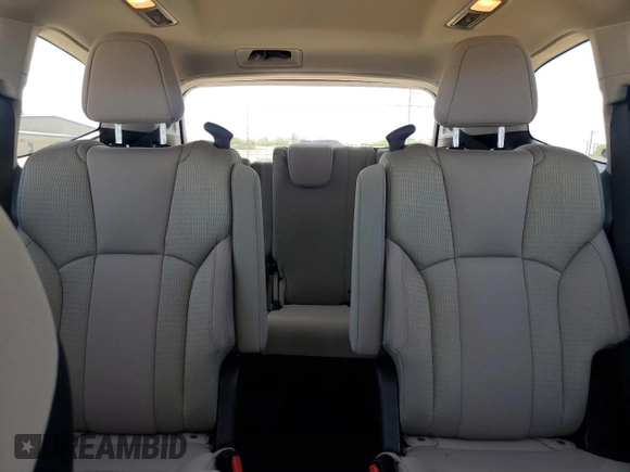 2024 Subaru Ascent Premium with VIN 4S4WMAED4R3420920, listed as a Copart auction lot 52218545 with 17,672 mi miles and Salvage title. Bid and sale history available at DreamBid. Image 10.