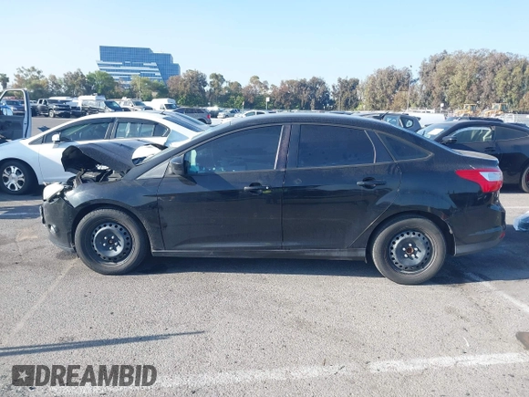 2012 Ford Focus SE with VIN 1FAHP3F26CL236976, listed as a IAAI auction lot 42302561 with 177,476 mi miles and . Bid and sale history available at DreamBid. Image 14.