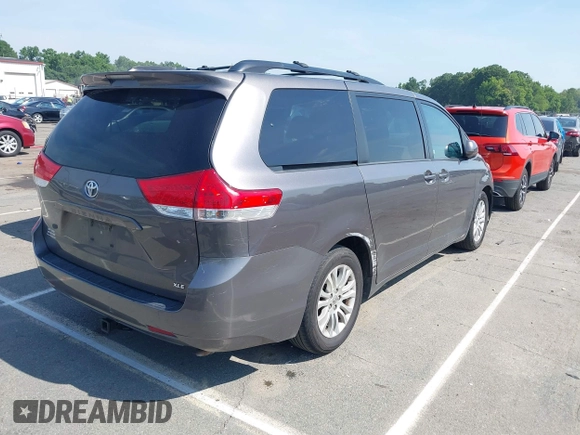 2013 Toyota Sienna XLE AAS с VIN 5TDYK3DC4DS335199, выставлен на аукционе IAAI как лот 42464627 с пробегом 163 269 миль миль и . История ставок и продаж доступна на DreamBid. Изображение 4.