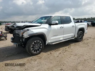 2024 Toyota Tundra Limited Hybrid z VIN 5TFJC5DB4RX077611, wystawiony jako Copart lot #54859465 z przebiegiem 10 636 mil mil oraz Szkoda całkowita • Salvage title. Historia ofert i sprzedaży dostępna na DreamBid. Obrazek 1.
