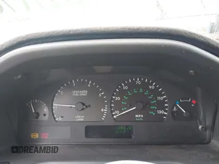 1999 Land Rover Range Rover z VIN SALPV1440XA412936, wystawiony jako IAAI lot #42271704 z przebiegiem 156 881 mil mil oraz . Historia ofert i sprzedaży dostępna na DreamBid. Obrazek 7.