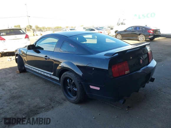 2007 Ford Mustang Deluxe with VIN 1ZVFT80N575352139, listed as a IAAI auction lot 41626063 with 113,792 mi miles. Bid and sale history available at carsss.com. Image 3.