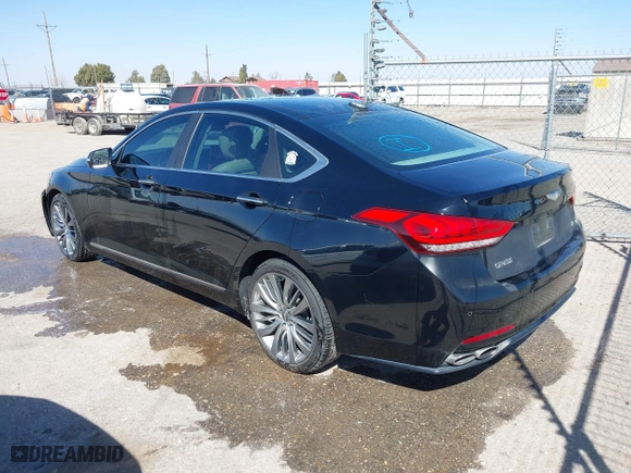 2015 Hyundai Genesis 5.0L with VIN KMHGN4JF5FU027850, listed as a IAAI auction lot 41634248 with 122,999 mi miles. Bid and sale history available at carsss.com. Image 3.