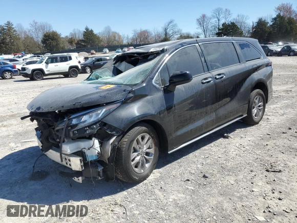 2022 Toyota Sienna XLE with VIN 5TDYRKEC8NS106689, listed as a Copart auction lot 49428235 with 115,719 mi miles and Salvage Title. Bid and sale history available at carsss.com. Image 1.