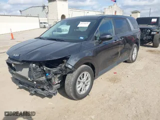 2024 Kia Carnival LX with VIN KNDNB4H36R6334873, listed as a IAAI auction lot 41120436 with 21,769 mi miles. Bid and sale history available at carsss.com. Image 2.