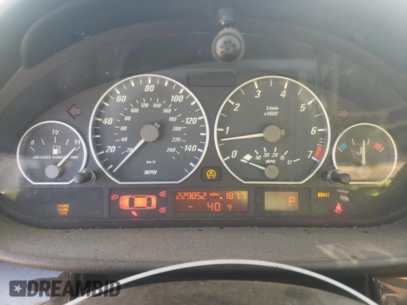 2004 BMW 3 Series 330Ci with VIN WBABD53444PL10106, listed as a Copart auction lot 76521654 with 229,852 mi miles and Salvage Title. Bid and sale history available at carsss.com. Image 9.