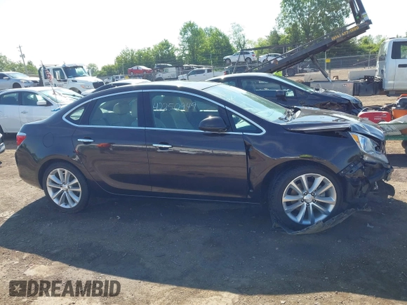 2014 Buick Verano Group z VIN 1G4PS5SK0E4123281, wystawiony jako IAAI lot #42250949 z przebiegiem 132 746 mil mil oraz . Historia ofert i sprzedaży dostępna na DreamBid. Obrazek 14.