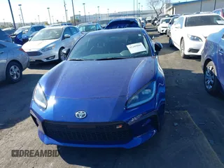 2024 Toyota GR86 with VIN JF1ZNBB14R8752850, listed as a IAAI auction lot 41209095 with 7,323 mi miles. Bid and sale history available at carsss.com. Image 13.