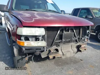 2003 Chevrolet Tahoe LT with VIN 1GNEC13Z33R261062, listed as a IAAI auction lot 41882613 with Not provided miles and . Bid and sale history available at DreamBid. Image 13.