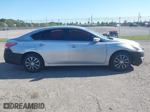 2014 Nissan Altima S with VIN 1N4AL3AP2EC269248, listed as a IAAI auction lot 41744752 with 152,123 mi miles and . Bid and sale history available at DreamBid. Image 13.