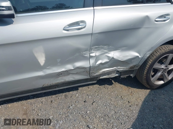 2018 Mercedes-Benz GLE 350 with VIN 4JGDA5JB4JB129369, listed as a IAAI auction lot 42388012 with 94,926 mi miles and . Bid and sale history available at DreamBid. Image 6.